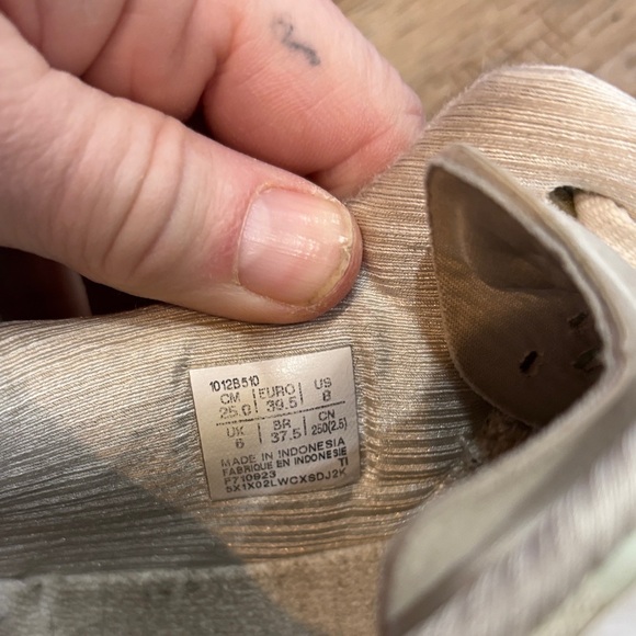 ASICS Novablast 4 - Picture 4 of 10